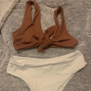 𝓉𝓌𝑜 𝓅𝒾𝑒𝒸𝑒 𝒷𝒾𝓀𝒾𝓃𝒾